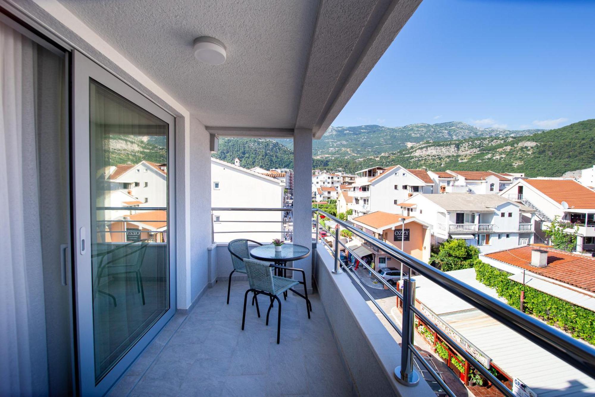 Apartments Sirena - Modern Stay With Free Parking บุดวา ภายนอก รูปภาพ