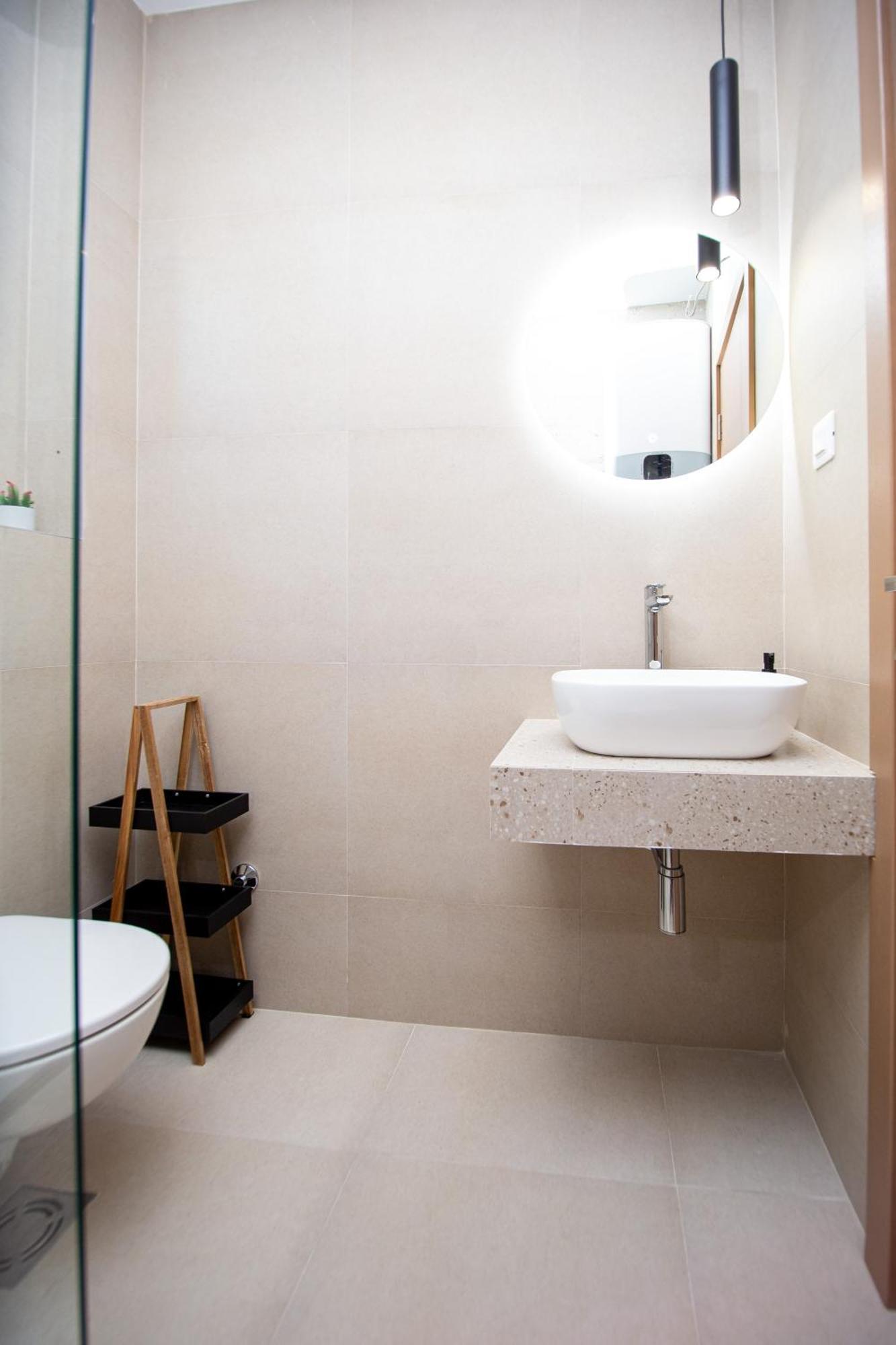 Apartments Sirena - Modern Stay With Free Parking บุดวา ภายนอก รูปภาพ